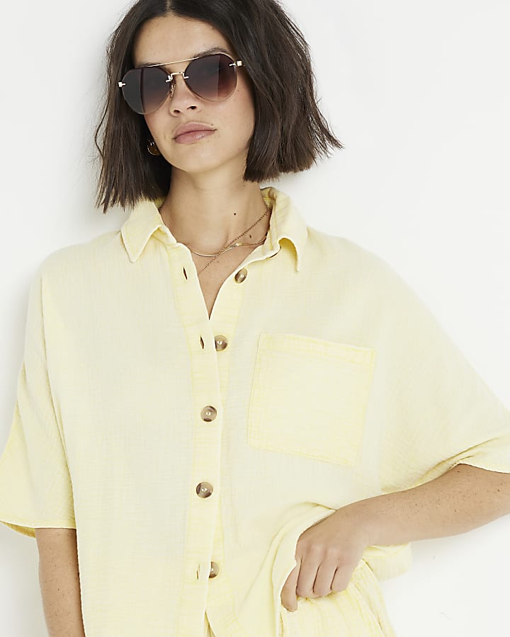 Yellow textured cropped shirt