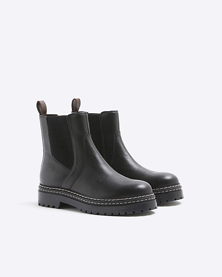 Black leather Chelsea boots