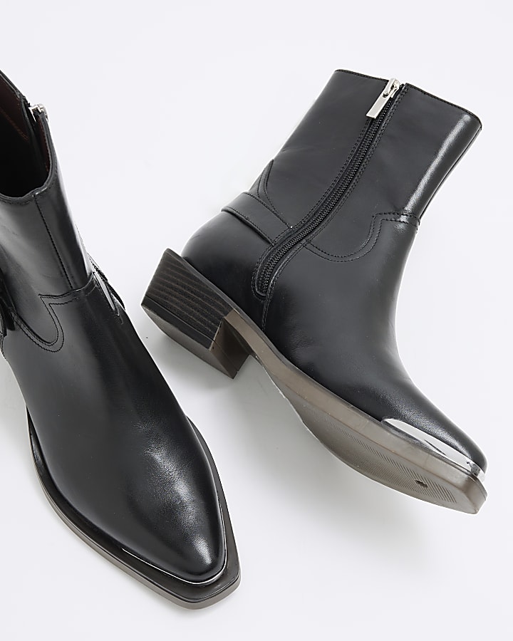 Black Leather Buckle Western Boots