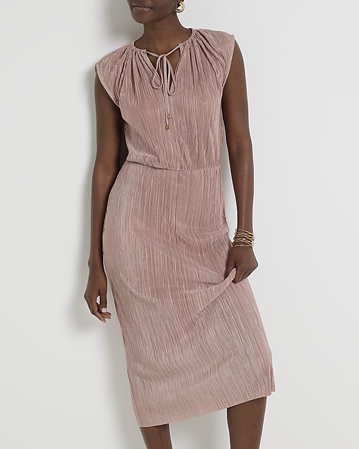 Pink plisse elasticated shift midi dress