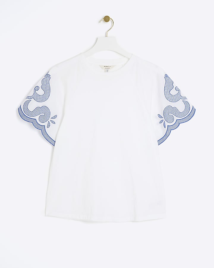 White embroidered detail t-shirt