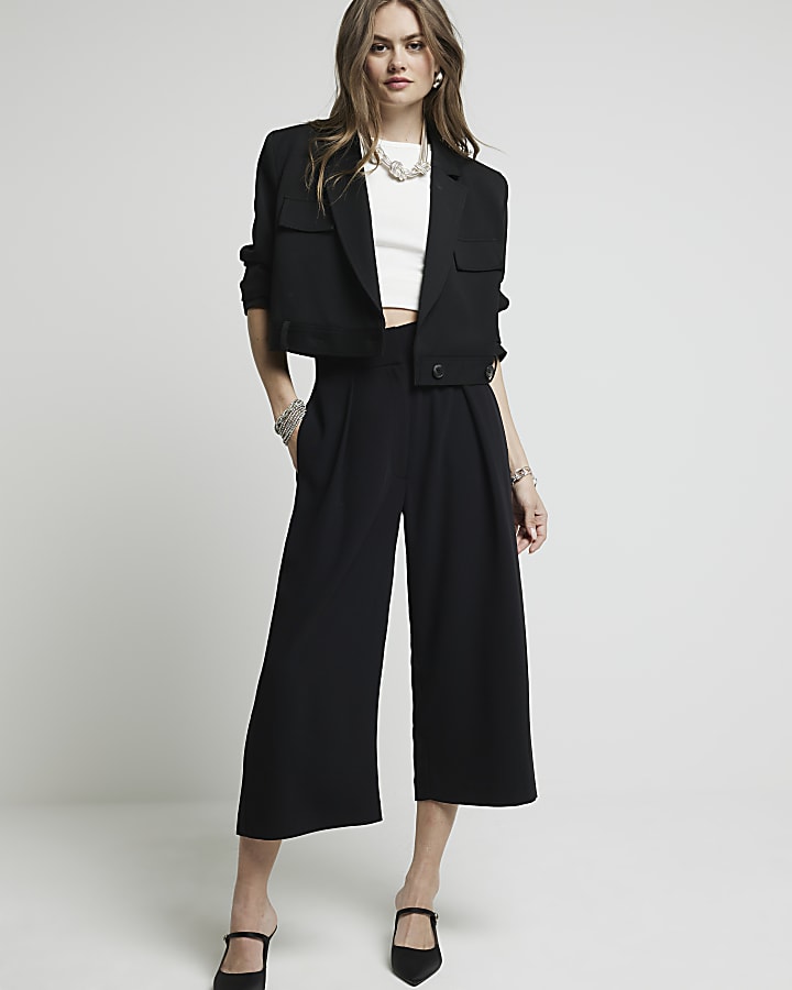 Black wide leg pleated cropped trousers