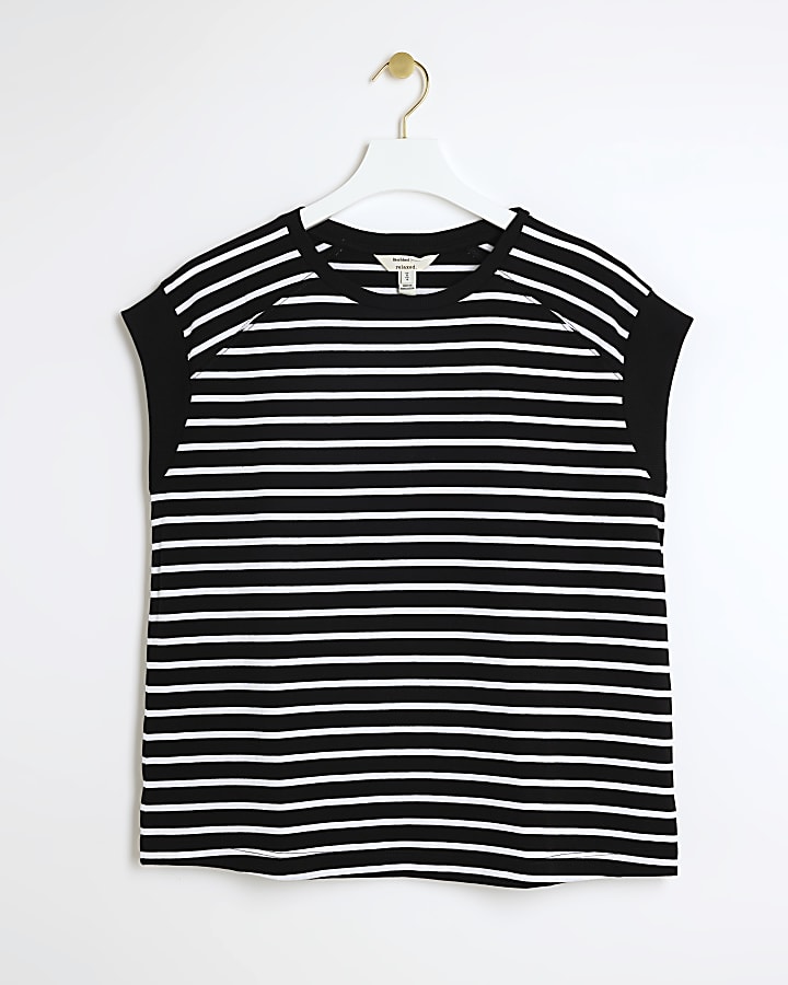 Black stripe crew neck t-shirt