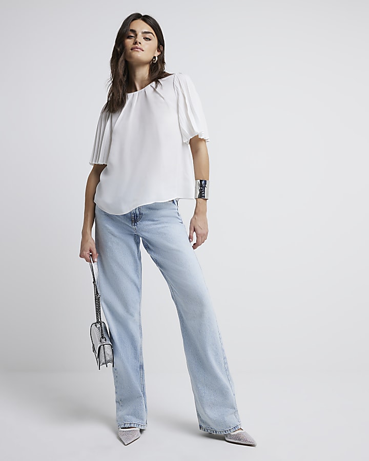 White pleated sleeve t-shirt