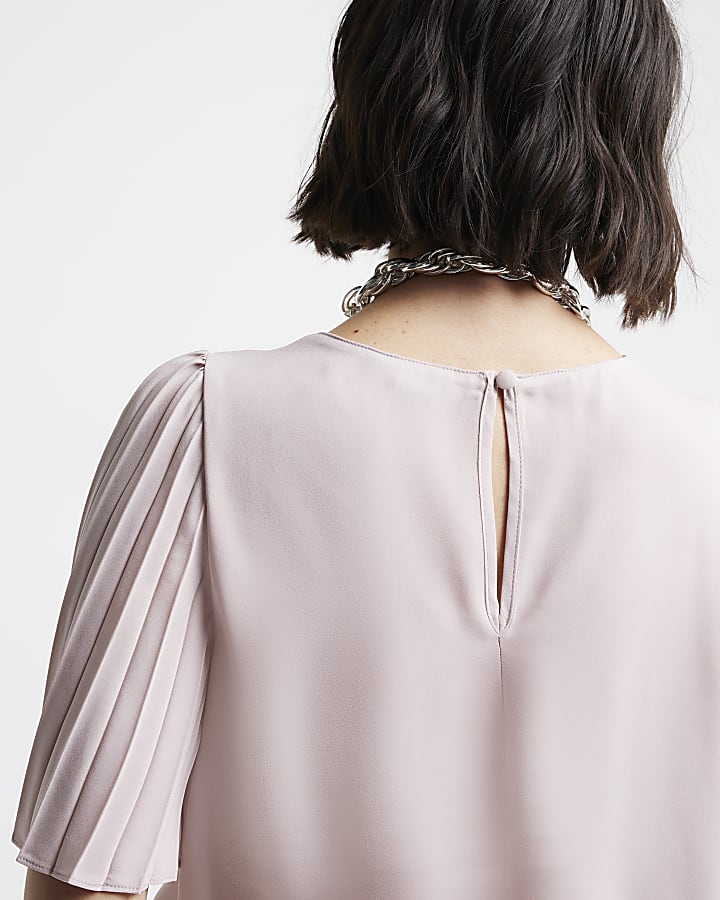 Pink pleated sleeve t-shirt