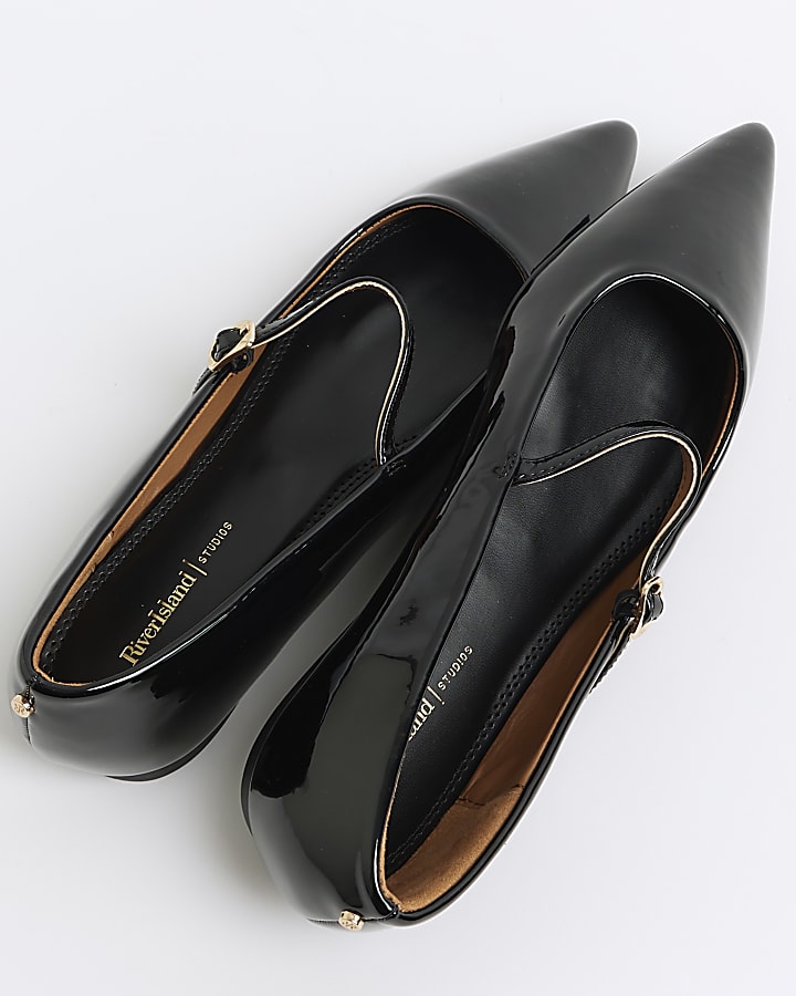 Black patent pointed ballet pumps