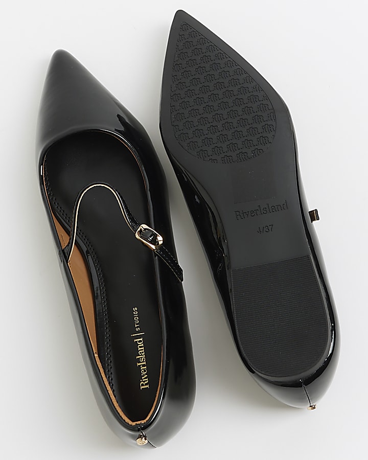 Black patent pointed ballet pumps