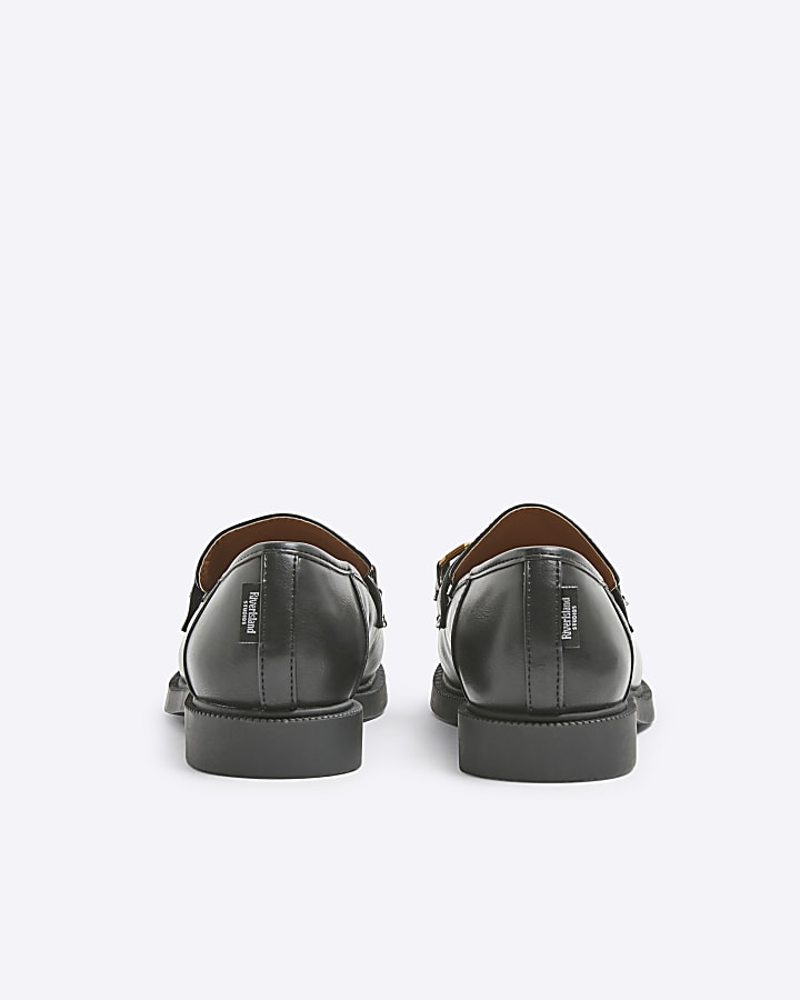 Black chain RI hardware loafers