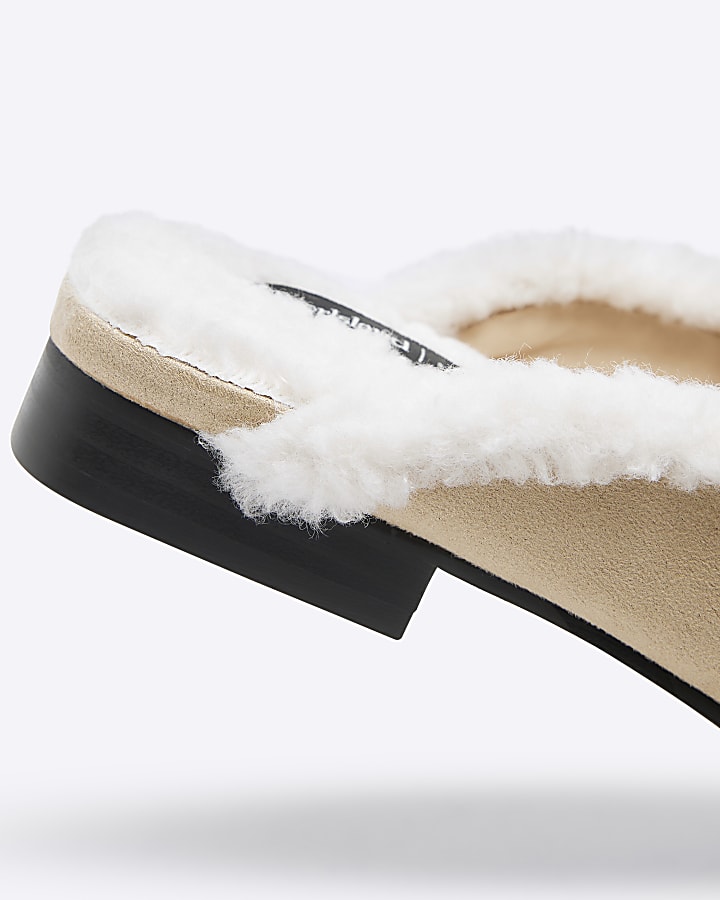 Beige faux fur mules