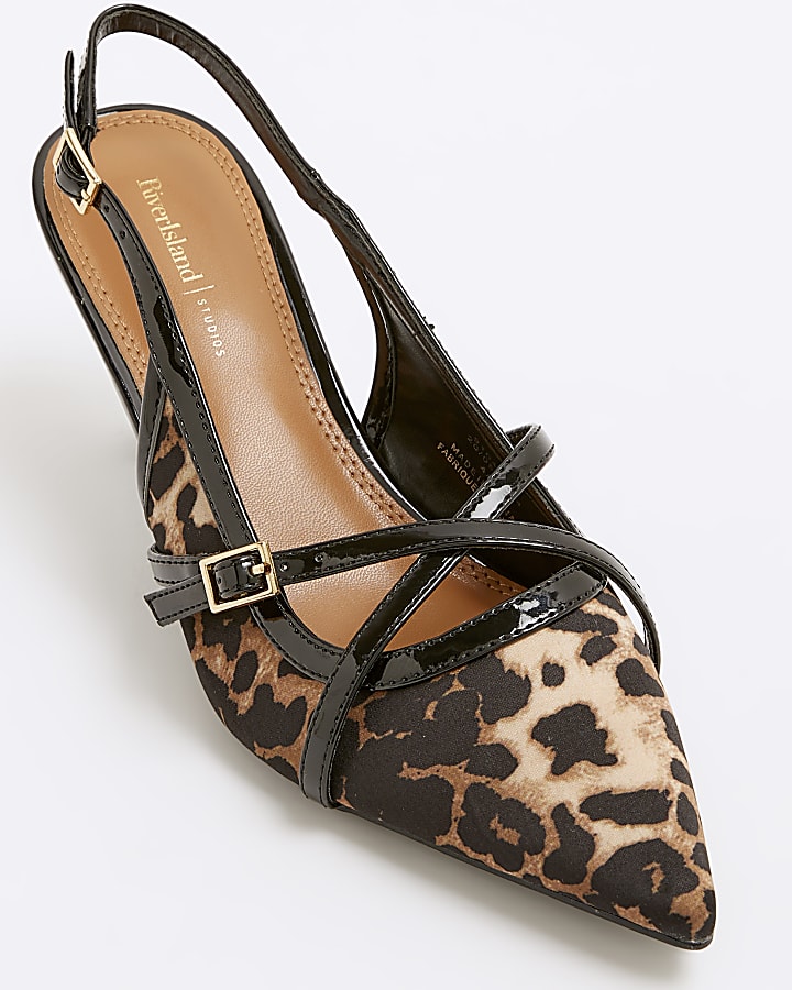 Brown leopard print sling back heeled shoes