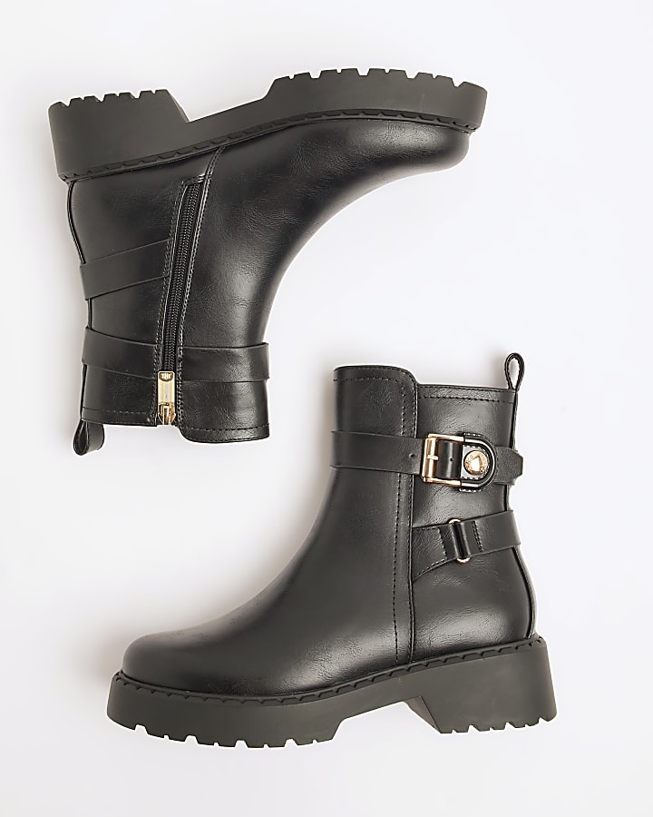 Black buckle chunky ankle boots