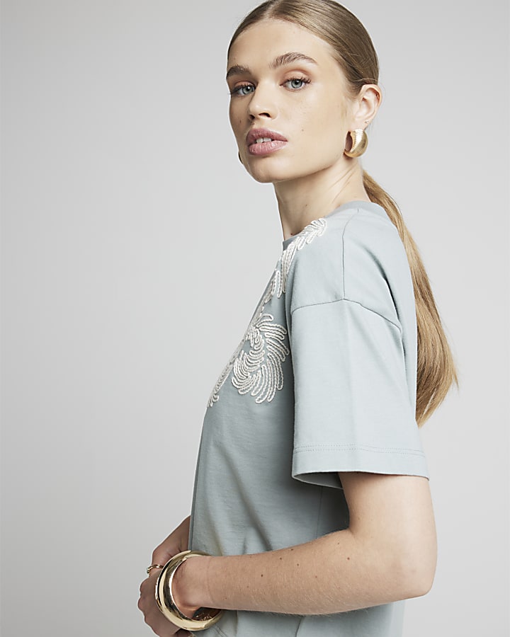 Blue embroidery detail boxy t-shirt