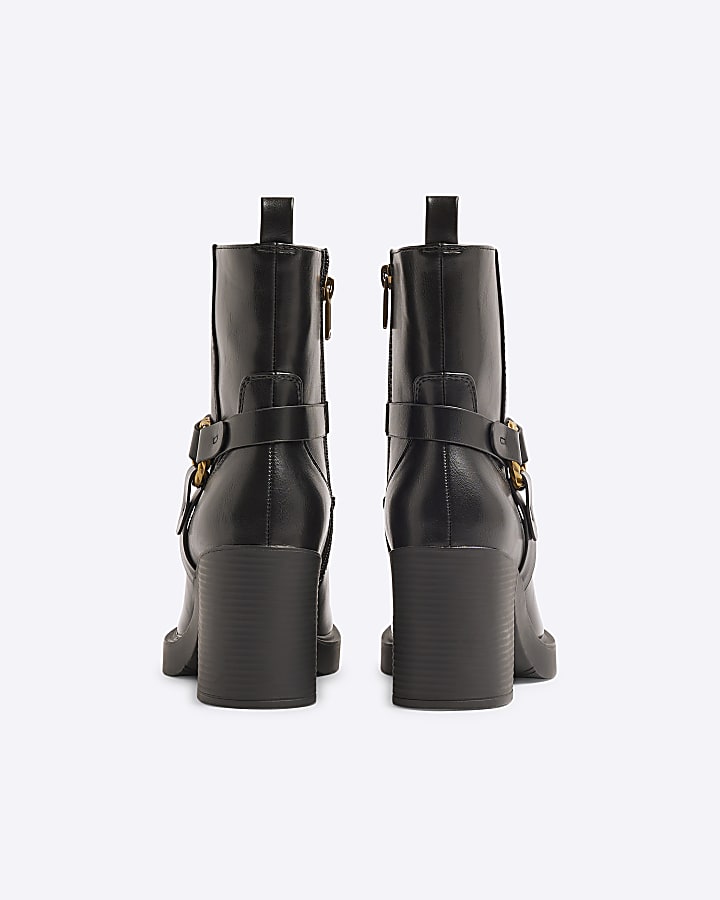 Black Wide Fit Heeled Ankle Boot
