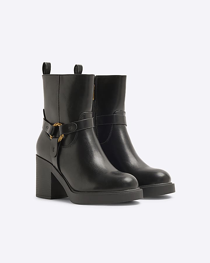 Black Wide Fit Heeled Ankle Boot