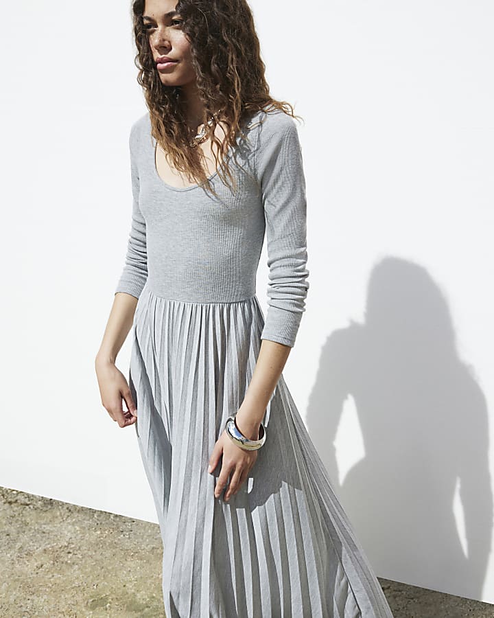 Grey ribbed pleated skater maxi dress