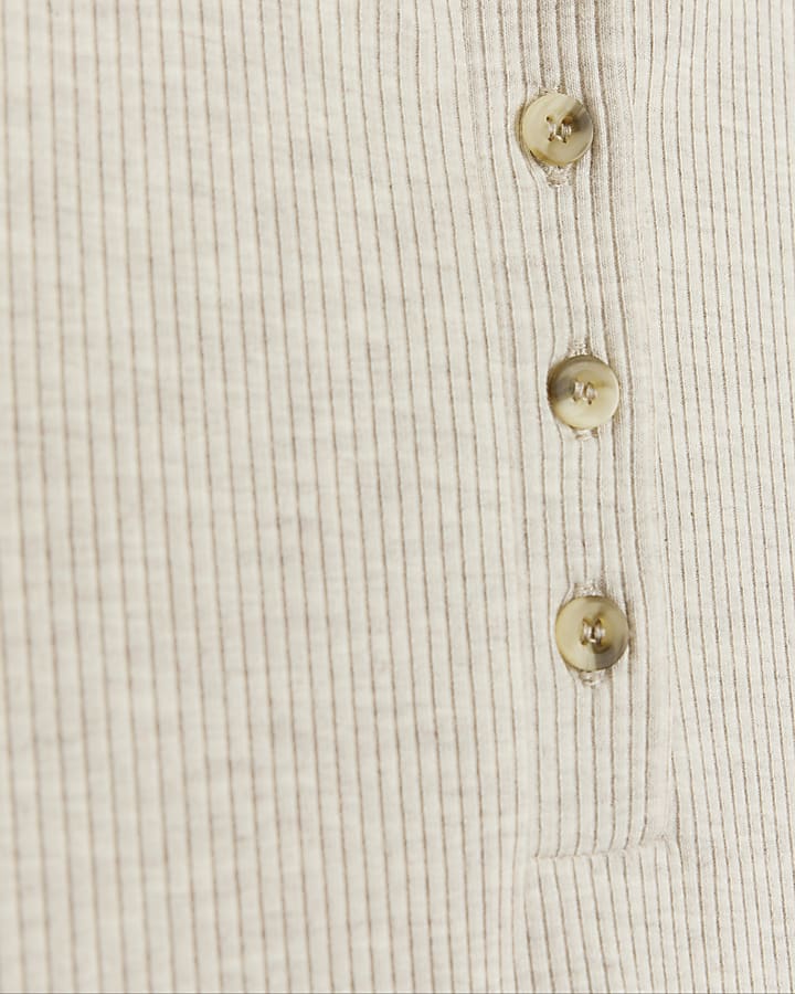 Beige ribbed polo t-shirt