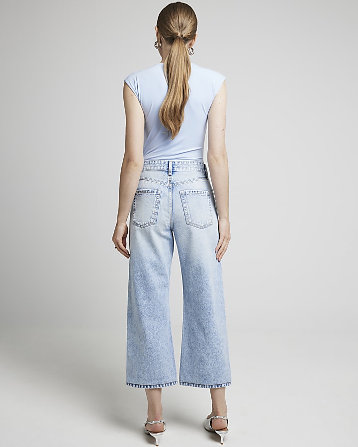 Blue high waisted relaxed straight crop jeans