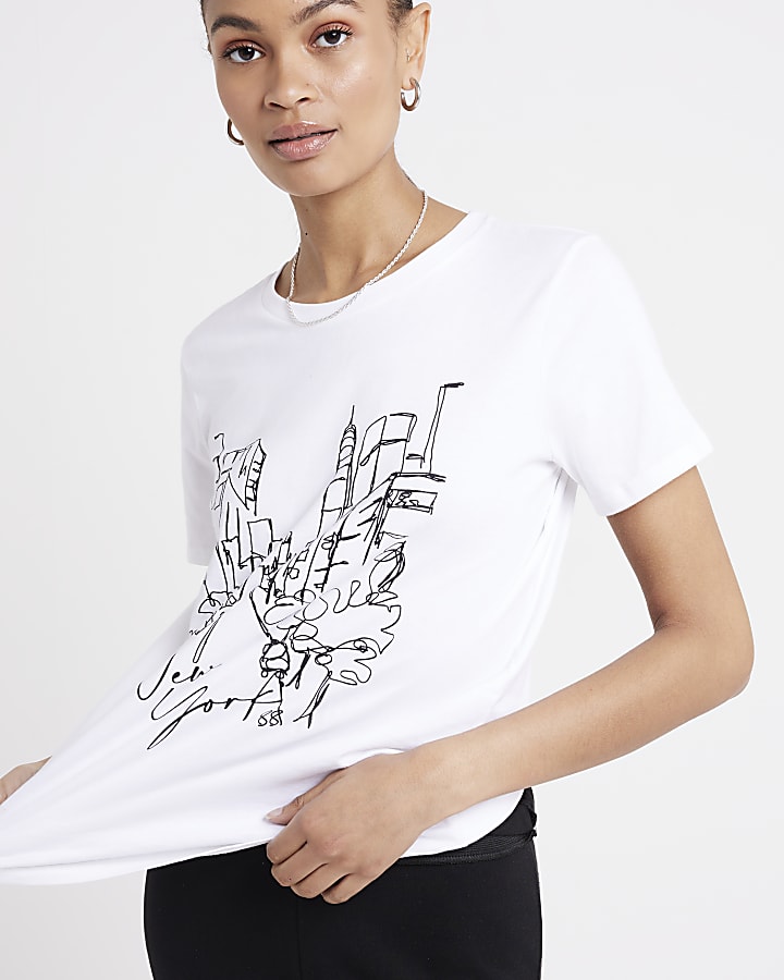 White graphic print t-shirt