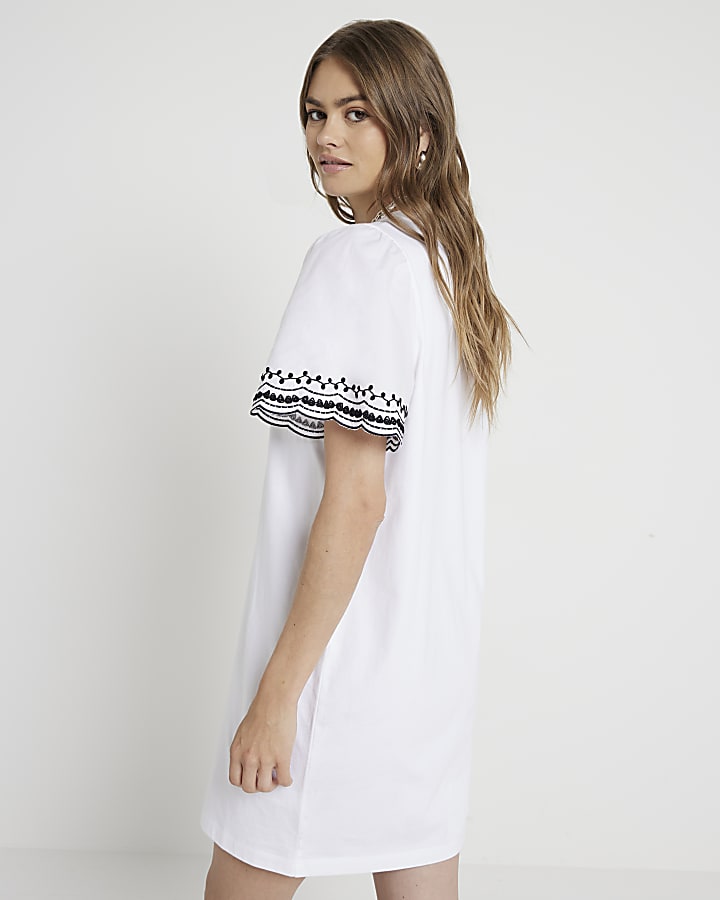 White embroidered sleeve t-shirt mini dress