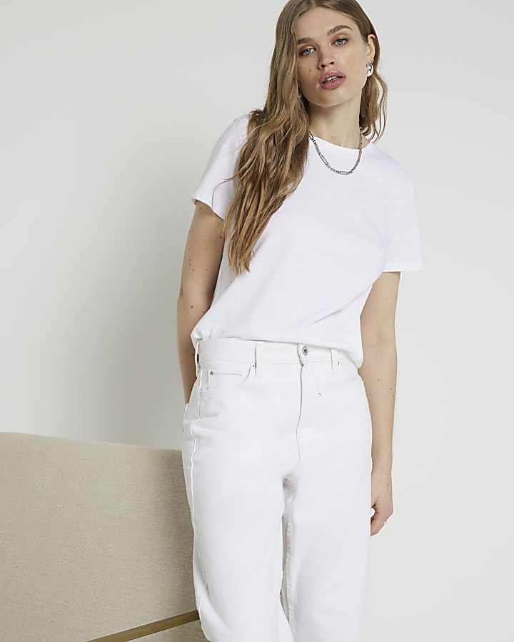 White plain t-shirt