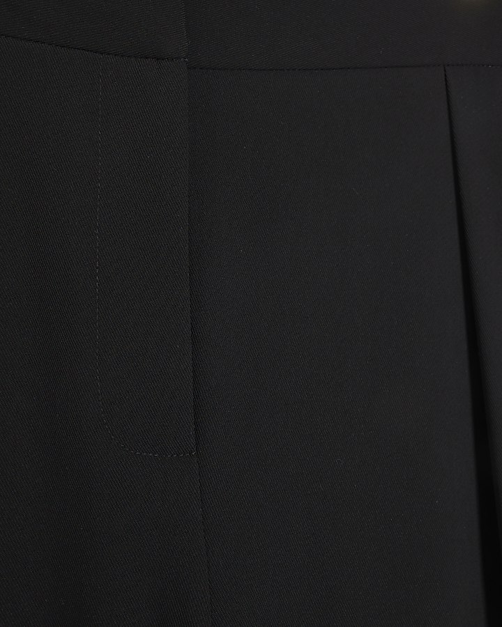 Plus black wide leg pleated trousers