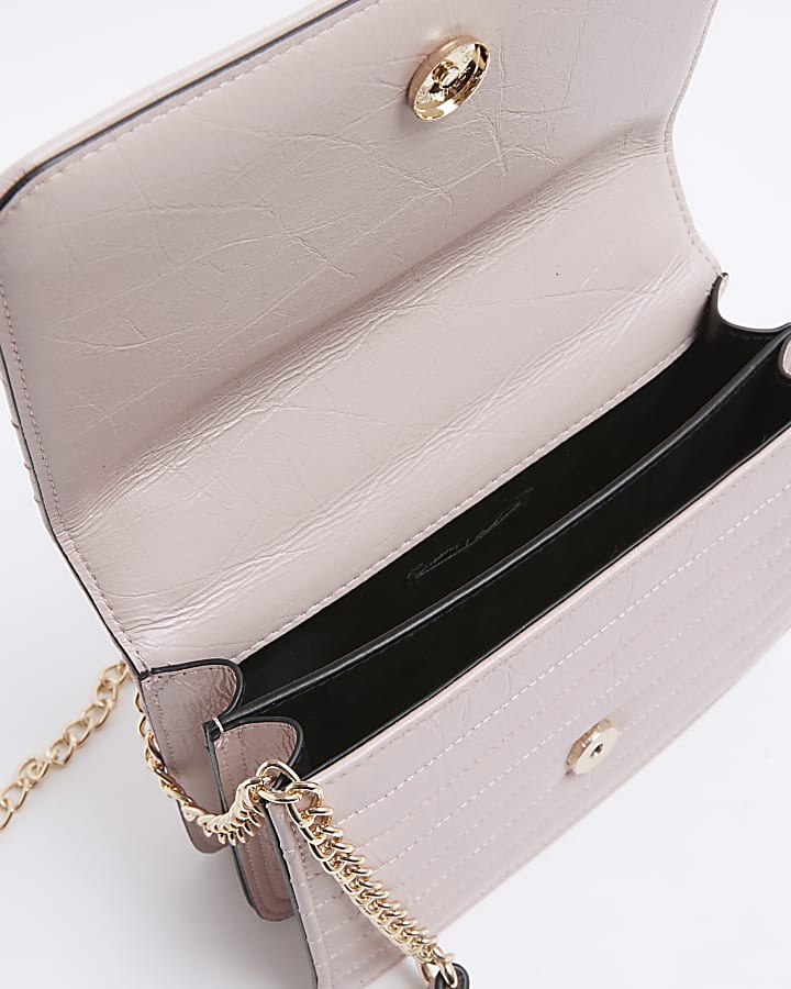 Pink quilted chain strap shoulder bag