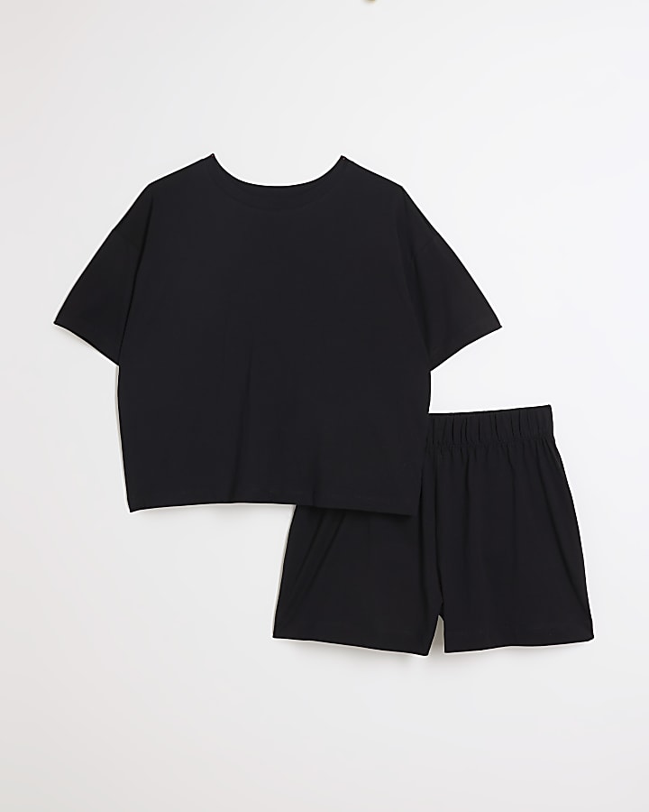 Black t-shirt and shorts set