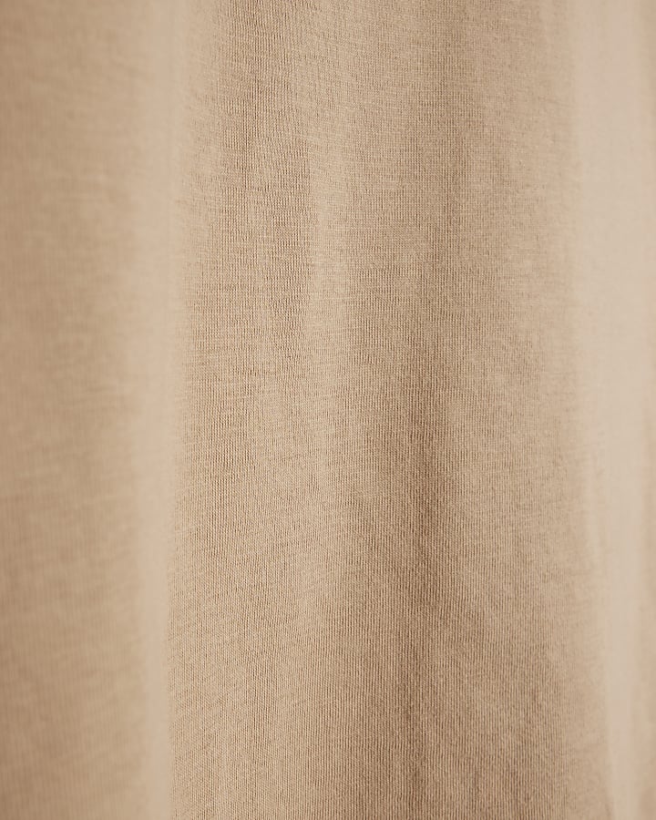 Beige t-shirt and shorts set
