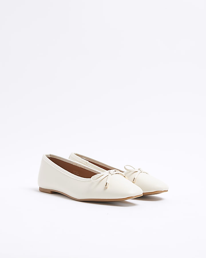 Beige Bow Ballet Pumps