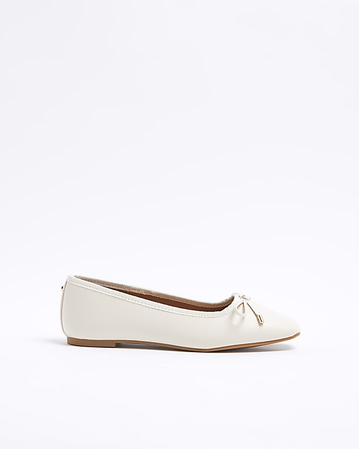 Beige Bow Ballet Pumps