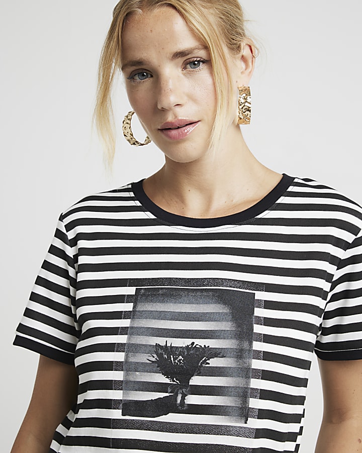 White stripe polaroid graphic t-shirt