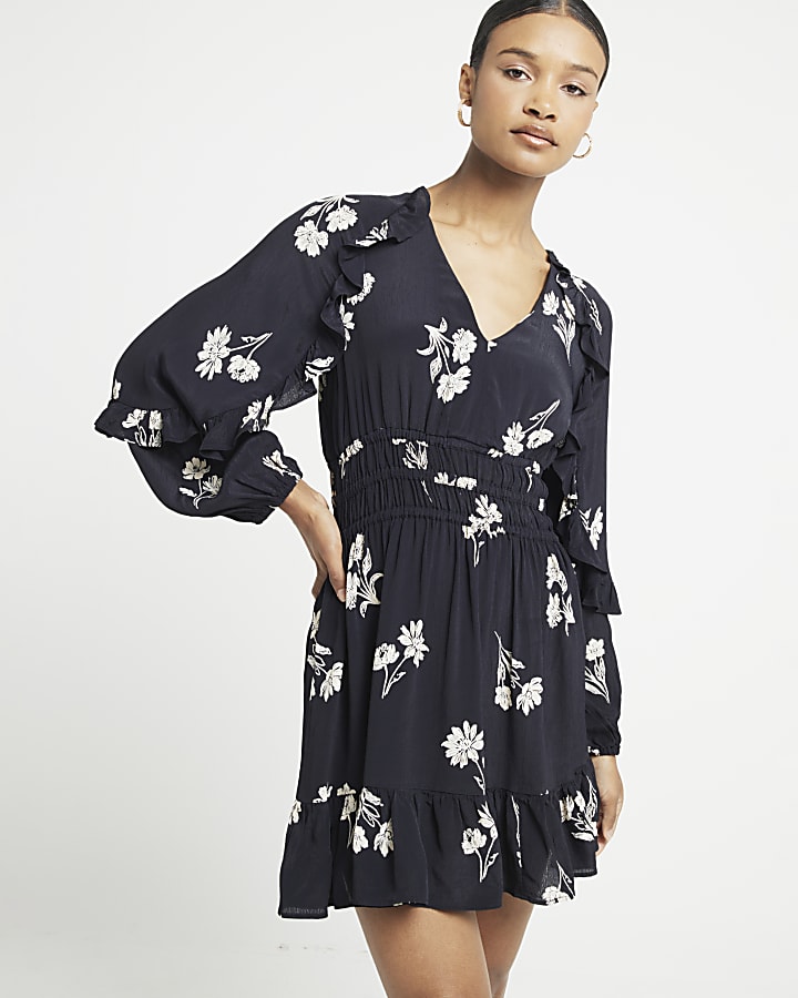 Black floral short dress hotsell