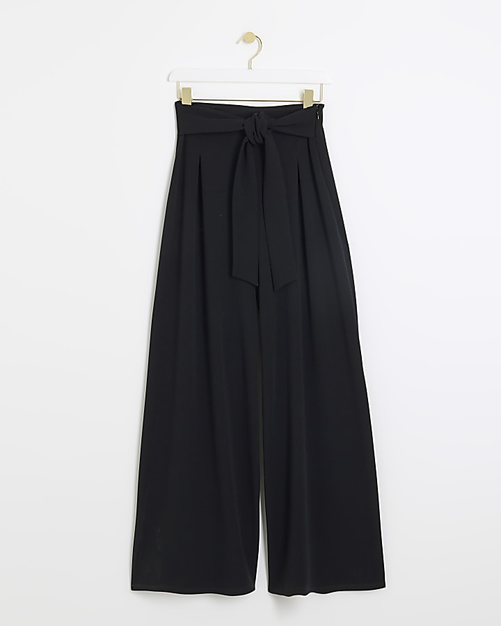 Black belted wide leg trousers