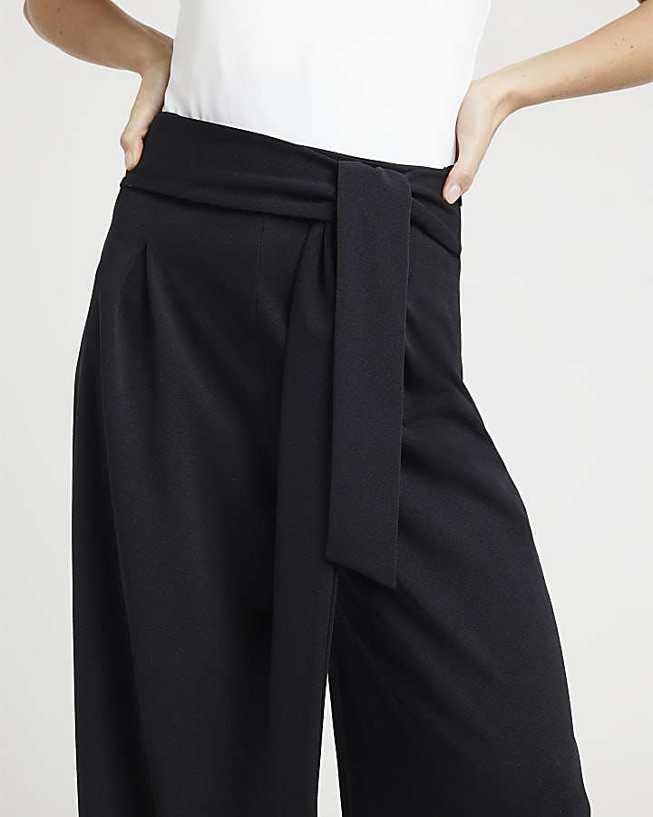 Black belted wide leg trousers