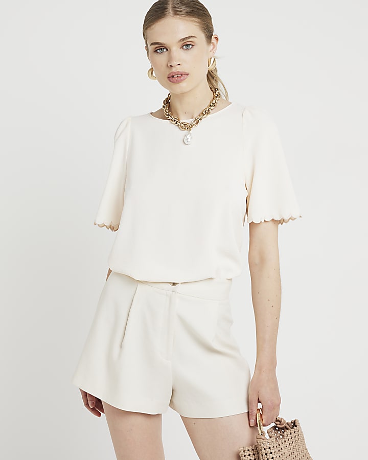 Beige scallop sleeve t-shirt