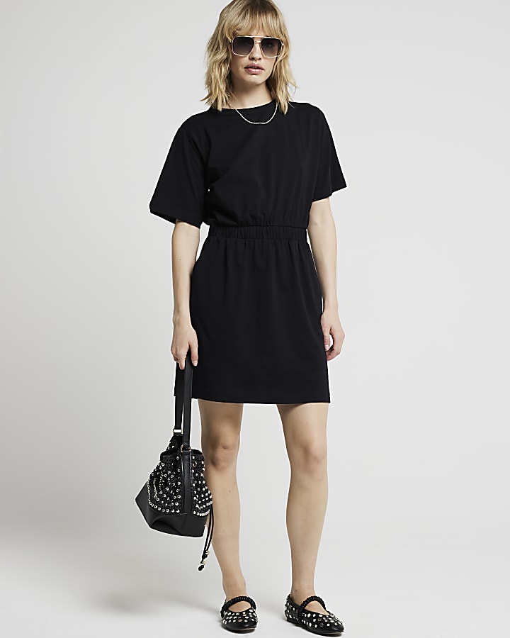 Black elasticated waist t shirt mini dress River Island