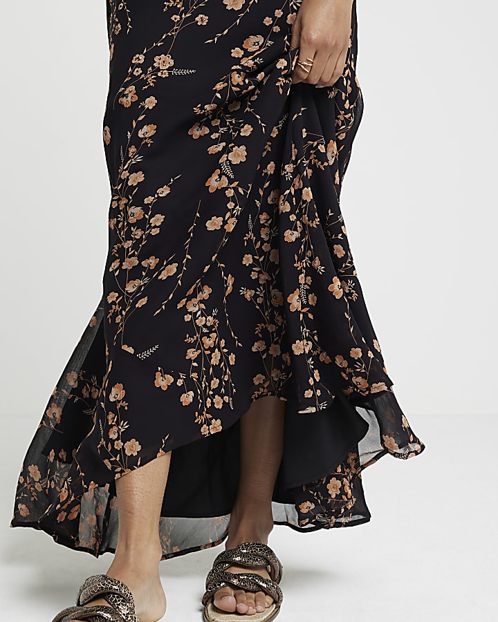 Black floral bodycon halter neck maxi dress