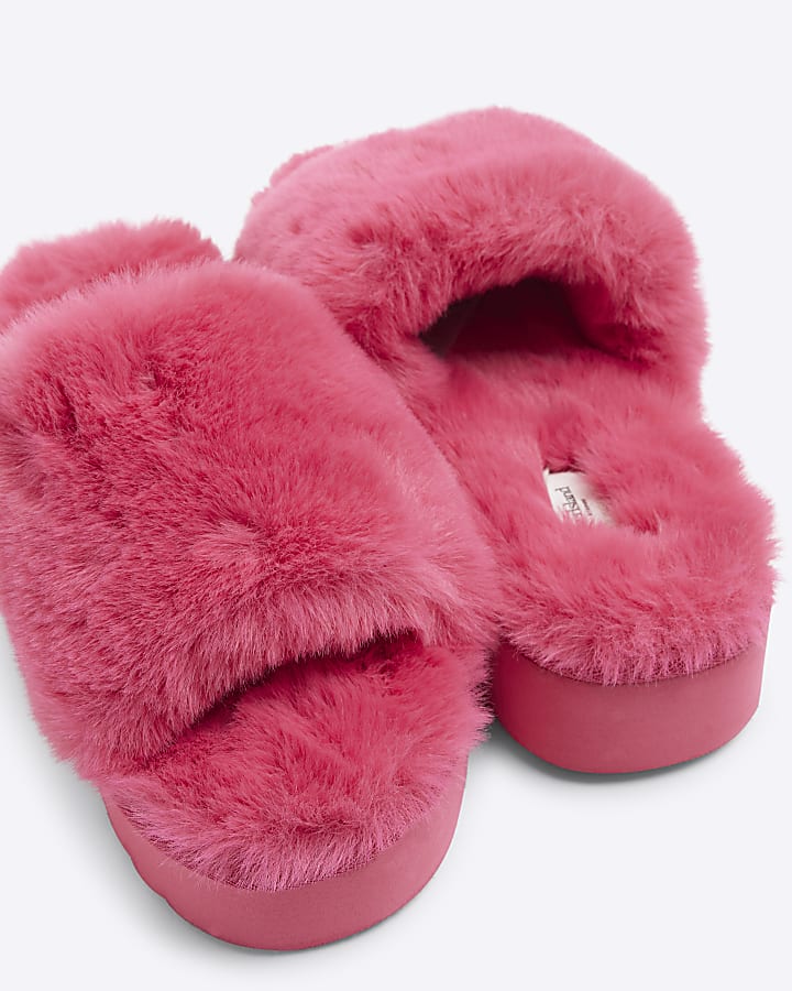 Pink faux fur open toe platform slippers