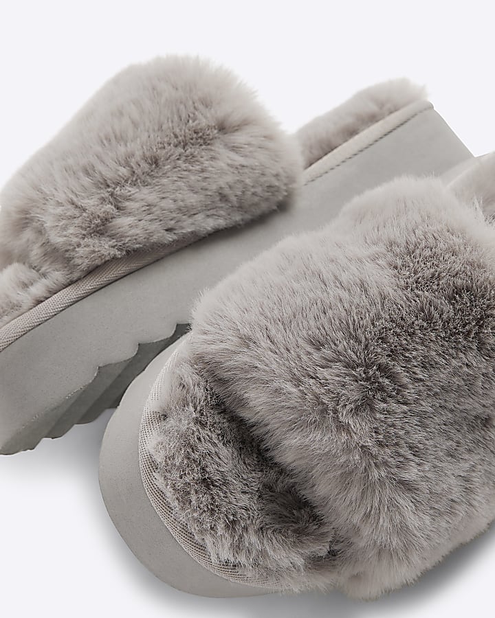 Grey faux fur open toe platform slippers