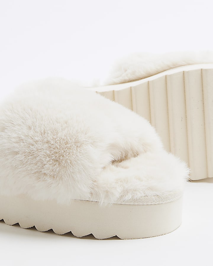Cream faux fur open toe platform slippers