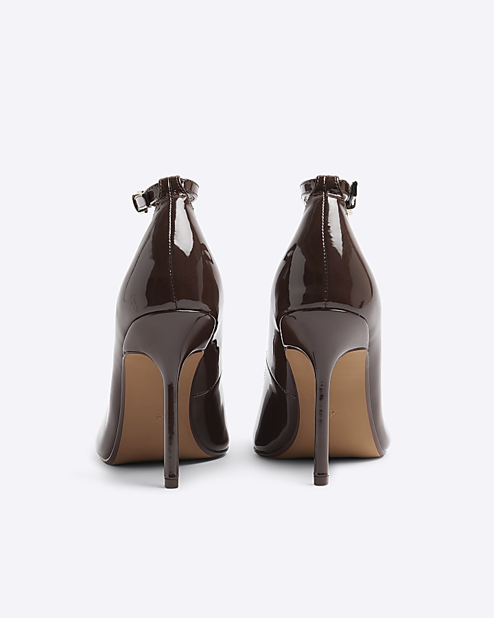 Brown ankle strap heeled court shoes