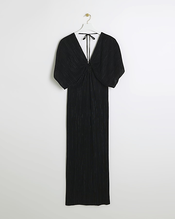 Black plisse batwing sleeve swing maxi dress