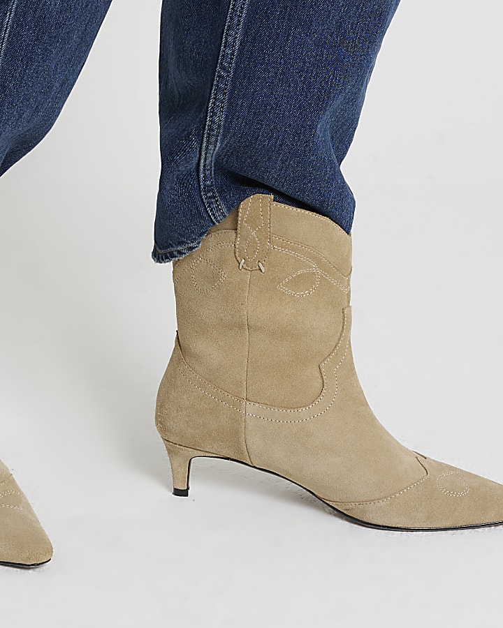 Beige Suede Kitten Heeled Western Boots River Island