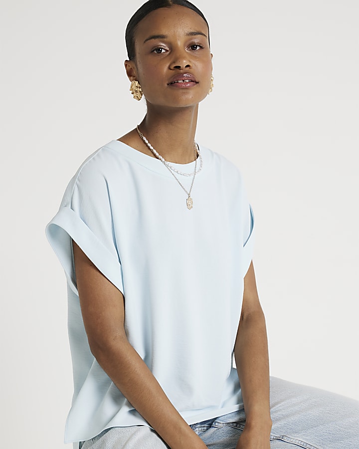 Blue crepe turned cuff t-shirt