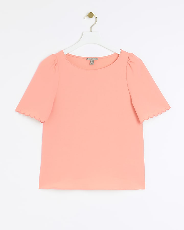 Coral Scallop Sleeve T-shirt