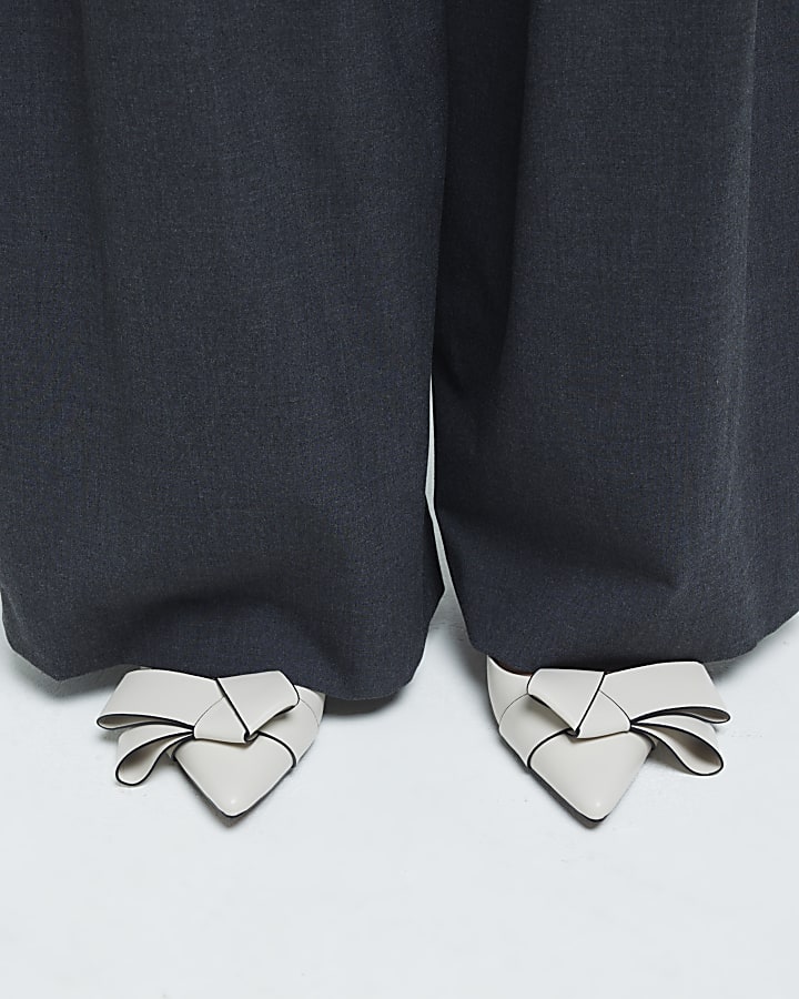 Cream Bow Point Slingback Flats