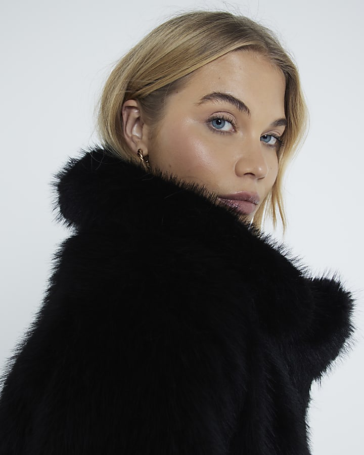 Black Faux Fur Short Plush Jacket