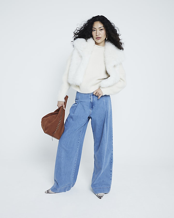 Cream faux fur crop gilet