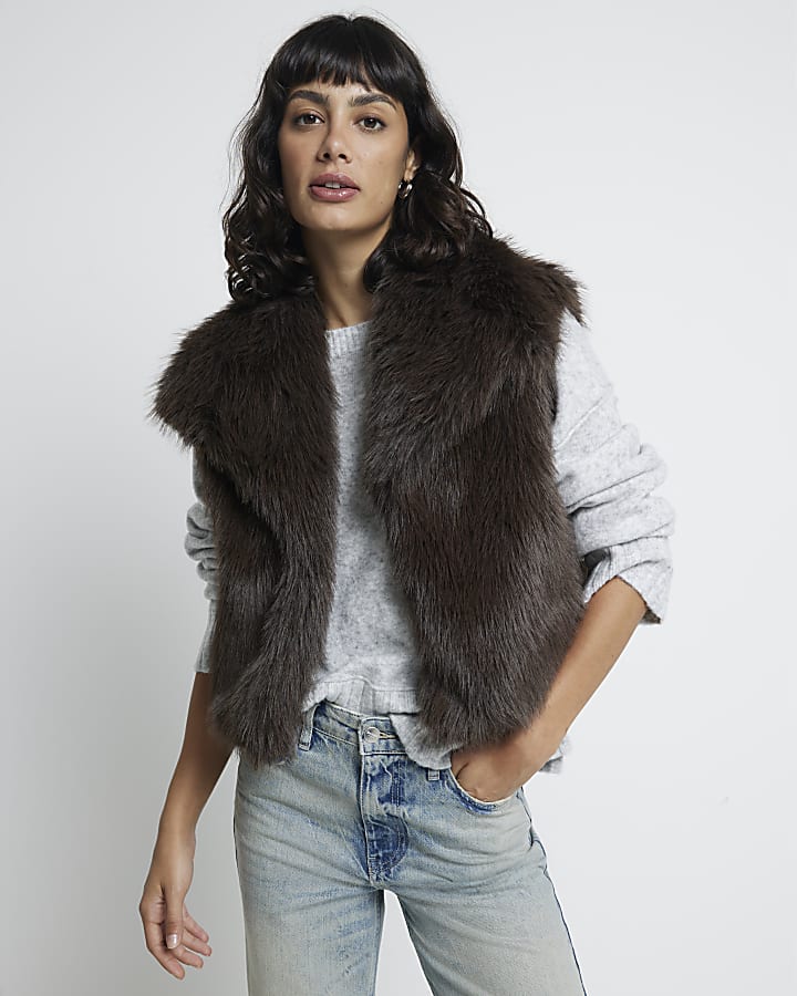 Brown faux fur crop gilet