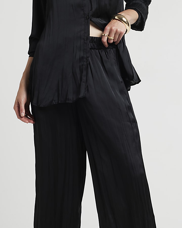 Black satin crinkle trousers